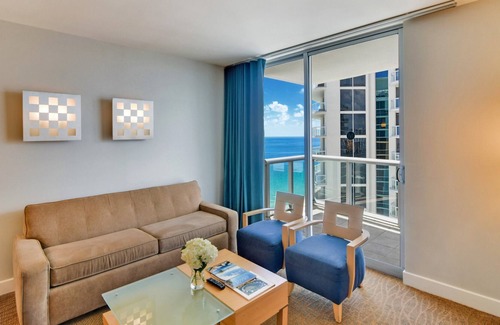 Sunny Isles Beach Resort | On the Ocean - Marenas Oceanfront Apartment