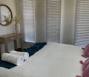 Dubbo House | Family-Friendly Getaway at On the Park Hotel