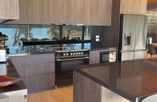 Taylor Bay House | On the Point in Taylor Bay
