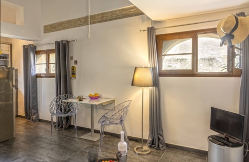 Erbalunga Apartment | Cozy Apartment on Erbalunga Port with Ocean View & Pool