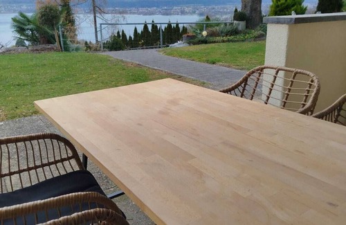 Hilterfingen Apartment | On the road to Interlaken 25min