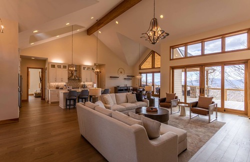 Sugar Mountain House | On The Rocks - Guest Rated 9.6 with Breathtaking Views