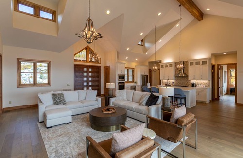 Sugar Mountain House | On The Rocks - Guest Rated 9.6 with Breathtaking Views