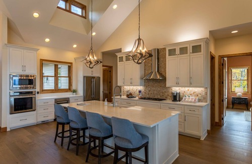Sugar Mountain House | On The Rocks - Guest Rated 9.6 with Breathtaking Views