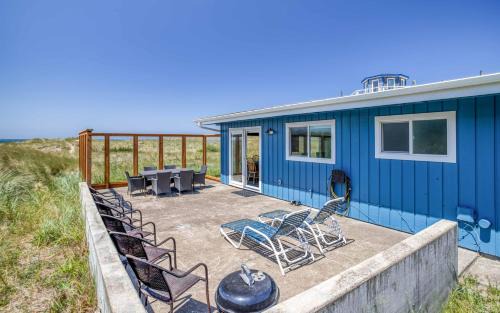 Manzanita House | On the Sand MCA 198 - Meredith Lodging