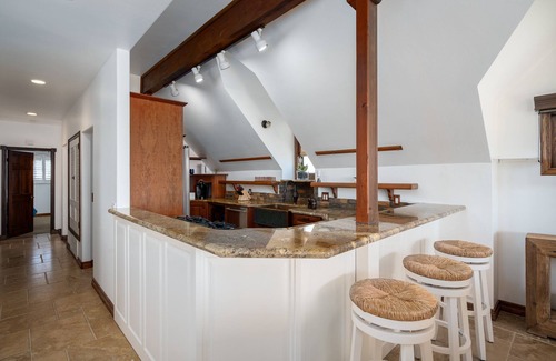 South Mission Beach House | Oceanfront Bliss: Family Home with Sunset Views & AC