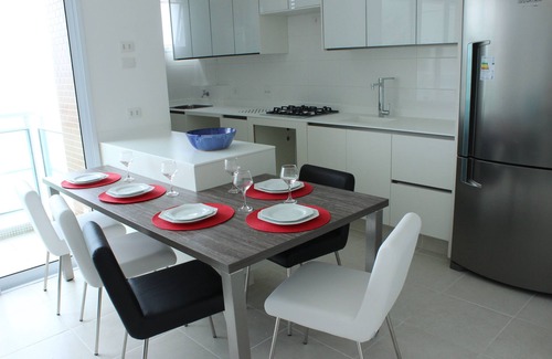 Peninsula Apartment | Seaside Escape: Guest Rated 10/10 with Oceanfront Amenities