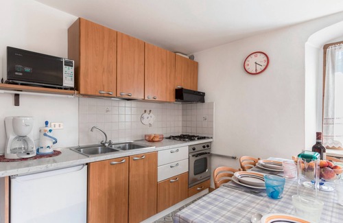 Brenzone sul Garda Apartment | Experience Lake Garda Bliss at Apartment Corte Faliva