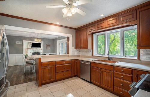 Niles House | Perfect Michigan Escape: Private Pool & Hot Tub for 16