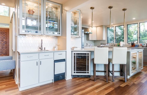 Edgewater House | Experience Waterfront Bliss in Edgewater with Hot Tub & Pier