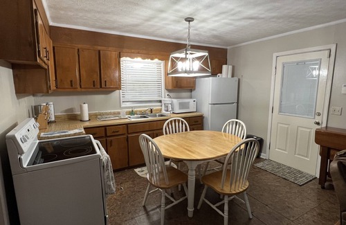 Cedar Bluff House | Relax by Weiss Lake: Family-Friendly with Boat Access