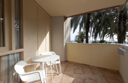 Las Galletas Apartment | Discover Ona Alborada: Oceanfront Bliss & Family-Friendly Fun