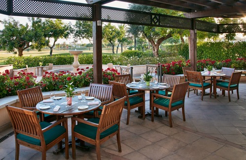 Torre-Pacheco Apartment | Relax at Ona Mar Menor with Ocean Views & Spa Amenities