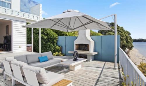 Clarks Beach House | Enchanting Once Upon a Tide: Oceanfront Escape with Breakfast