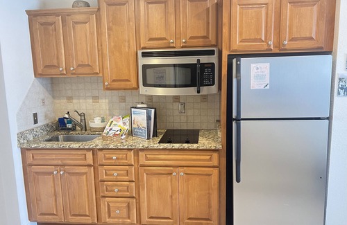 Ortona Park Resort | Ocean View Condo with Pool & Spa - Rated 9.6/10!
