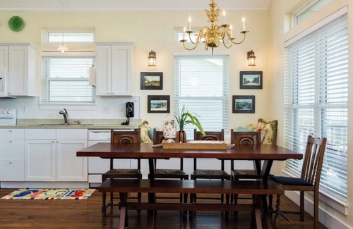 Spanish Grant Cottage | Relax at Once Upon a Tide: Oceanfront Pool & Breakfast