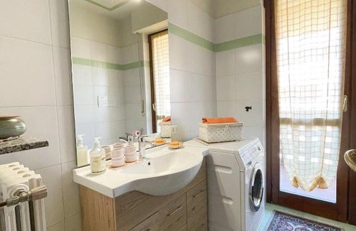 Bergamo Apartment | Immaculate One Bedroom Apartment in Bergamo - 10/10 Rating
