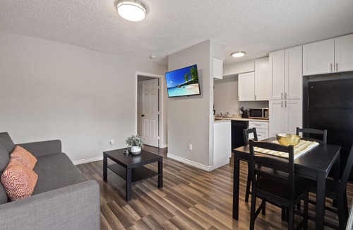Central Arlington Apartment | Ideal One-Bedroom Apartment with Full Kitchen Near AT&T Stadium