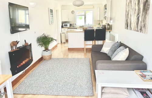 Marazion Apartment | Beautiful Apartment with Balcony Near Beach & Town - 9.8/10