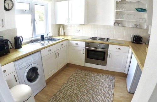 Marazion Apartment | Beautiful Apartment with Balcony Near Beach & Town - 9.8/10
