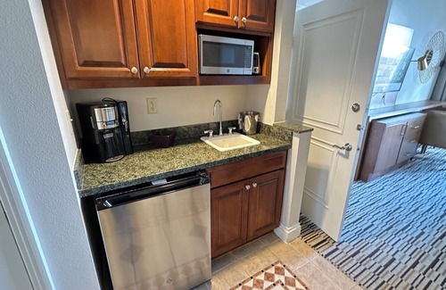 Enterprise Apartment | One bedroom 2beds suite in Las Vegas Next to Las Vegas Festival grounds