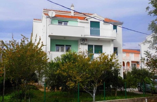 Kastel Stafilic Apartment | Cozy Balcony Apartment with Ocean View in Kaštel Štafilić