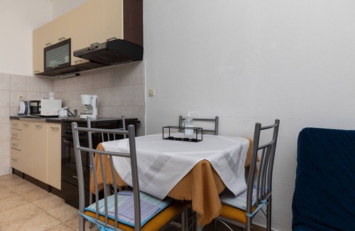 Lokva Rogoznica Apartment | Unforgettable One Bedroom Apartment with Sea View in Lokva Rogoznica