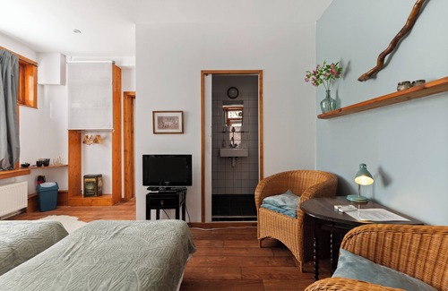 Diamantbuurt Bed & Breakfast | One-Bedroom Apartment with Private Bathroom -close by the Center of Amsterdam