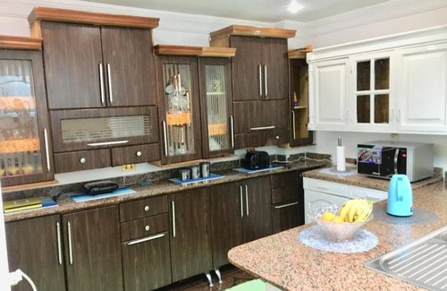Heliopolis Condo | Cozy One Bedroom Apartment with Airport Proximity & Views