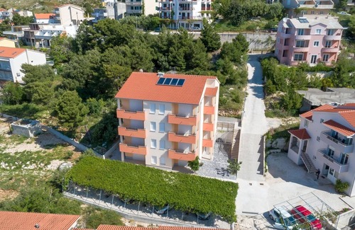Duce Apartment | Sea View One Bedroom Apartment with Balcony in Duće