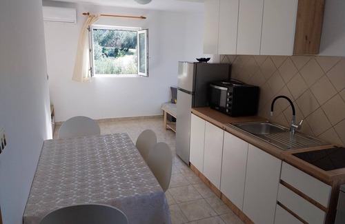 Peljesac peninsula Apartment | One bedroom apartment near beach Cove Pještata, Pelješac (A-24021-a)