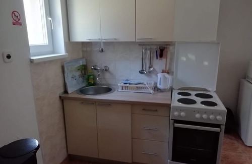 Ostarski Stanovi Apartment | Inviting One Bedroom Apartment with Terrace in Plitvice
