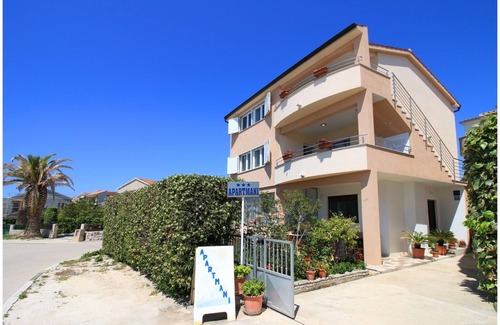 Rogoznica Apartment | Tranquil Sea View Apartment with Balcony in Rogoznica