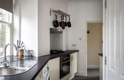 Bryanston and Dorset Square Apartment | Chic One Bedroom Apartment in Marylebone - Rated 9.1/10