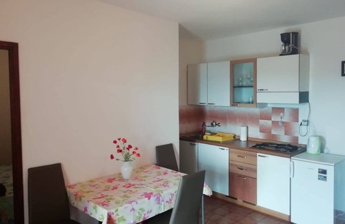 Mandre Apartment | Beachfront One Bedroom Apartment in Mandre, Pag - 10/10 Rated