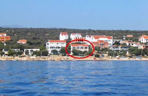 Mandre Apartment | Beachfront One Bedroom Apartment in Mandre, Pag - 10/10 Rated