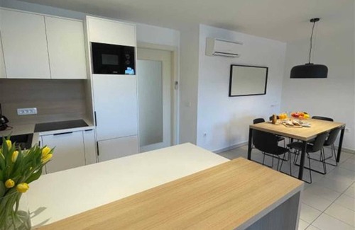 Piran Apartment | Elegant One Bedroom Apartment with Balcony & Ocean View