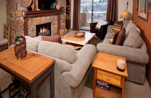 Avon Apartment | Family-Friendly One-Bedroom Apartment for Memorable Stays