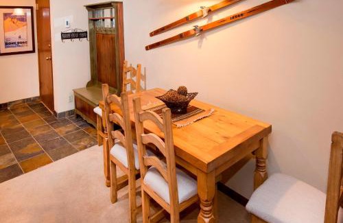 Avon Apartment | Family-Friendly One-Bedroom Apartment for Memorable Stays