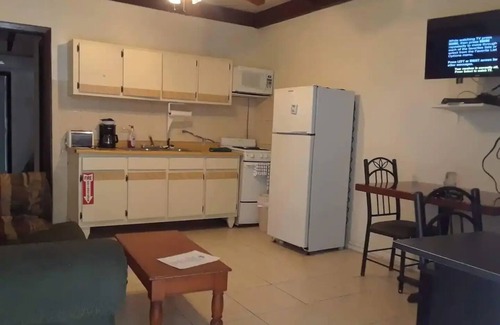 Estate Nisky Apartment | Cozy One-Bedroom Apartment with Breakfast in St. Thomas