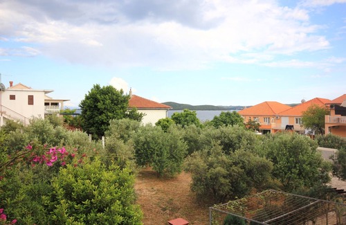 Kuciste Apartment | Guest Rated 10/10: Sea View Apartment with Terrace in Kučište