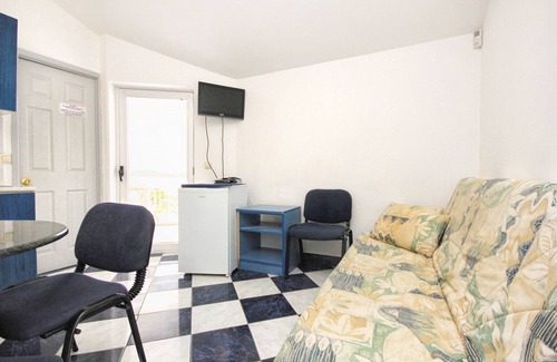 Kuciste Apartment | Beautiful One Bedroom Apartment with Sea View in Kučište