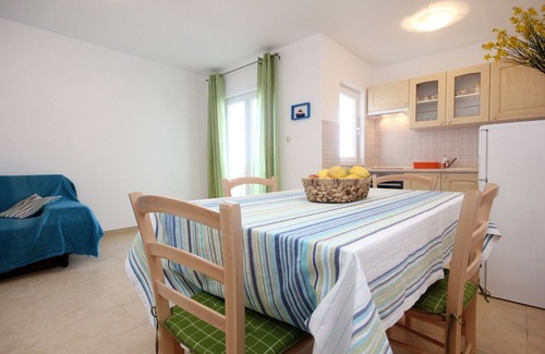 Kuciste Apartment | Beautiful One Bedroom Apartment with Sea View in Kučište