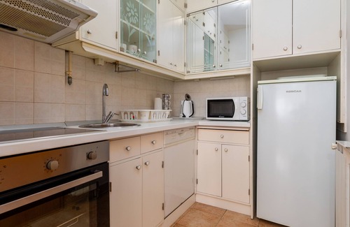 Zagreb Apartment | Cozy One Bedroom Apartment with Balcony in Zagreb