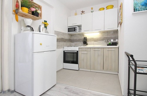 Baska Apartment | Exceptional One-Bedroom Apartment with Terrace in Baška