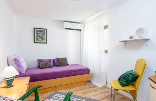 Buzet Apartment | Cozy One Bedroom Apartment in Buzet, Central Istria