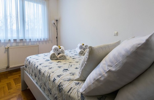 Zagreb Apartment | One bedroom apartment with air-conditioning Zagreb (A-16241-a)