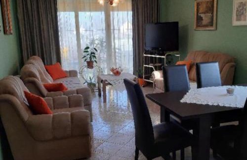 Draz Apartment | One Bedroom Apartment with Balcony