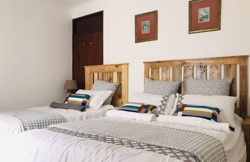 Eikenbosch House | Cozy One Bedroom Apartment for Daily Rentals