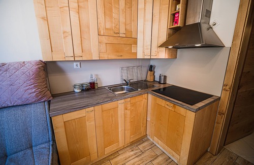 Podcetrtek Apartment | Cozy One-Bedroom Apartment in Pony Ranch - Saisy Awaits